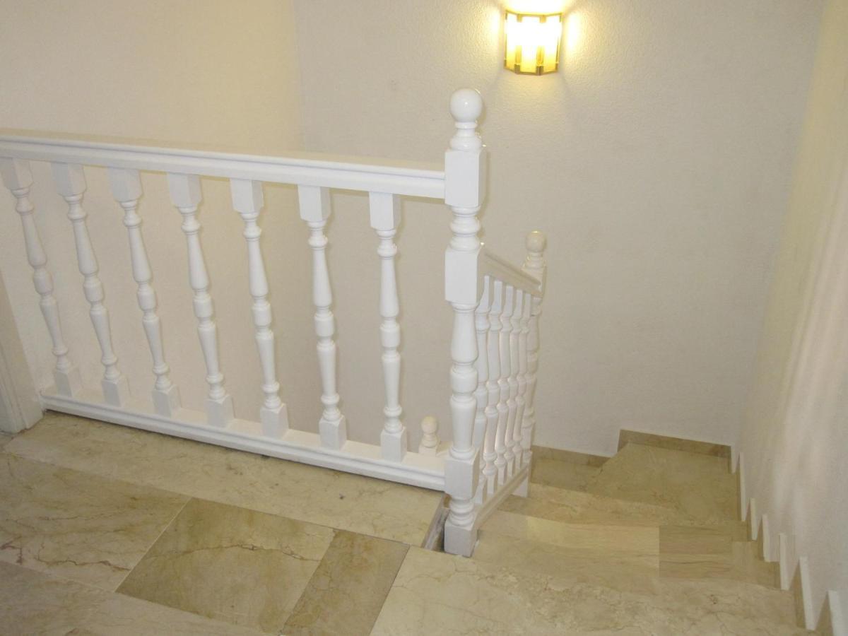 Maison Marbella Proche De La Mer Exterior photo